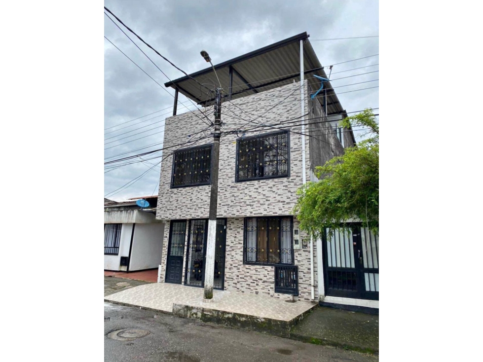 Se vende casa rentable en la Coralina