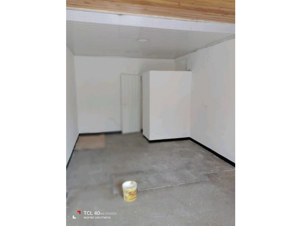 VENDO CASA COMERCIAL FRENTE A LA ALCALDIA DE KENNEDY BOGOTA — foto 3