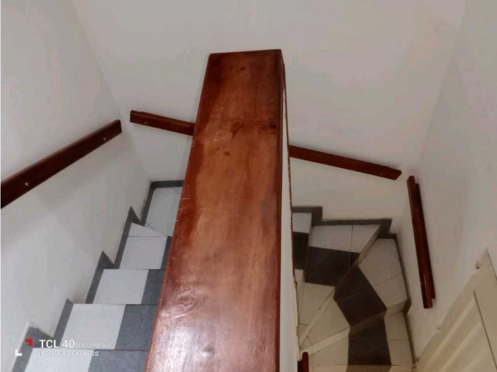 VENDO CASA COMERCIAL FRENTE A LA ALCALDIA DE KENNEDY BOGOTA — foto 4