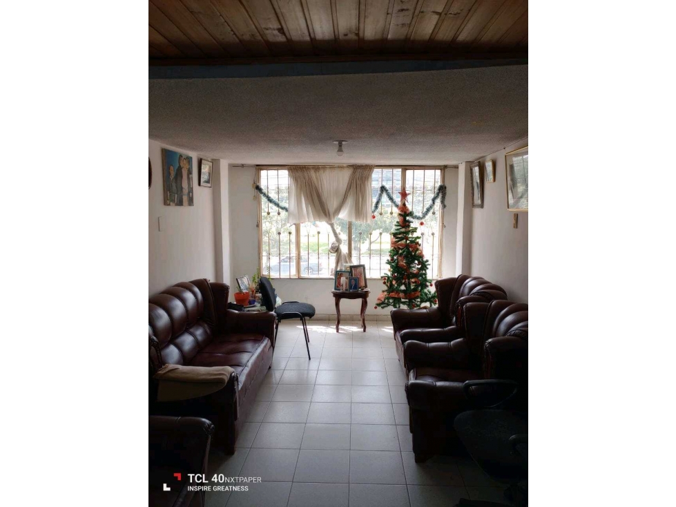VENDO CASA COMERCIAL FRENTE A LA ALCALDIA DE KENNEDY BOGOTA — foto 6