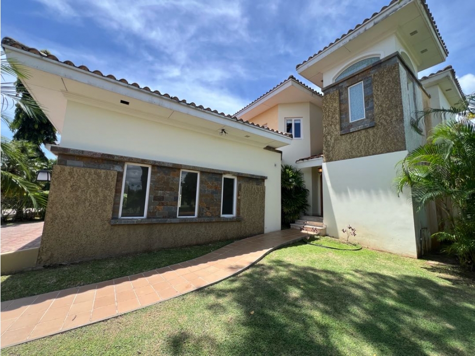 SE VENDE CASA TUCAN COUNTRY CLUB 521mts 765K — foto 2