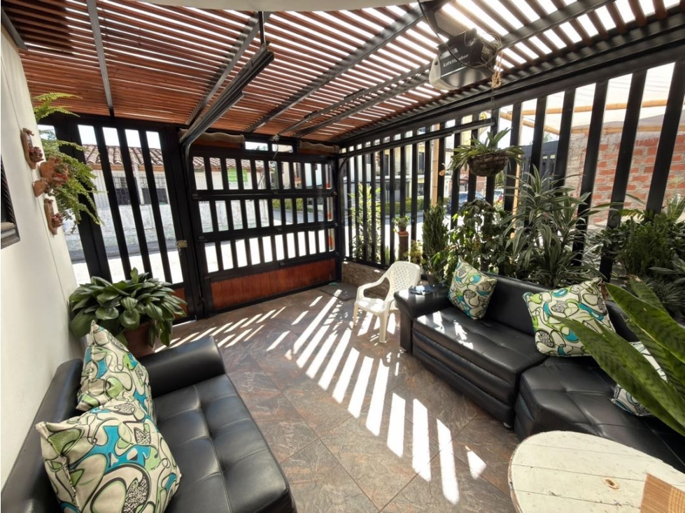Se vende casa unifamiliar de 3 niveles en Ciudadela, Marinilla — foto 3