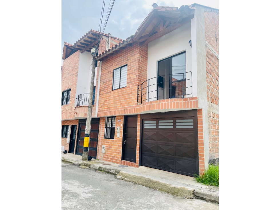 Se vende casa unifamiliar en Ciudadela La Palma, El Carmen de Viboral