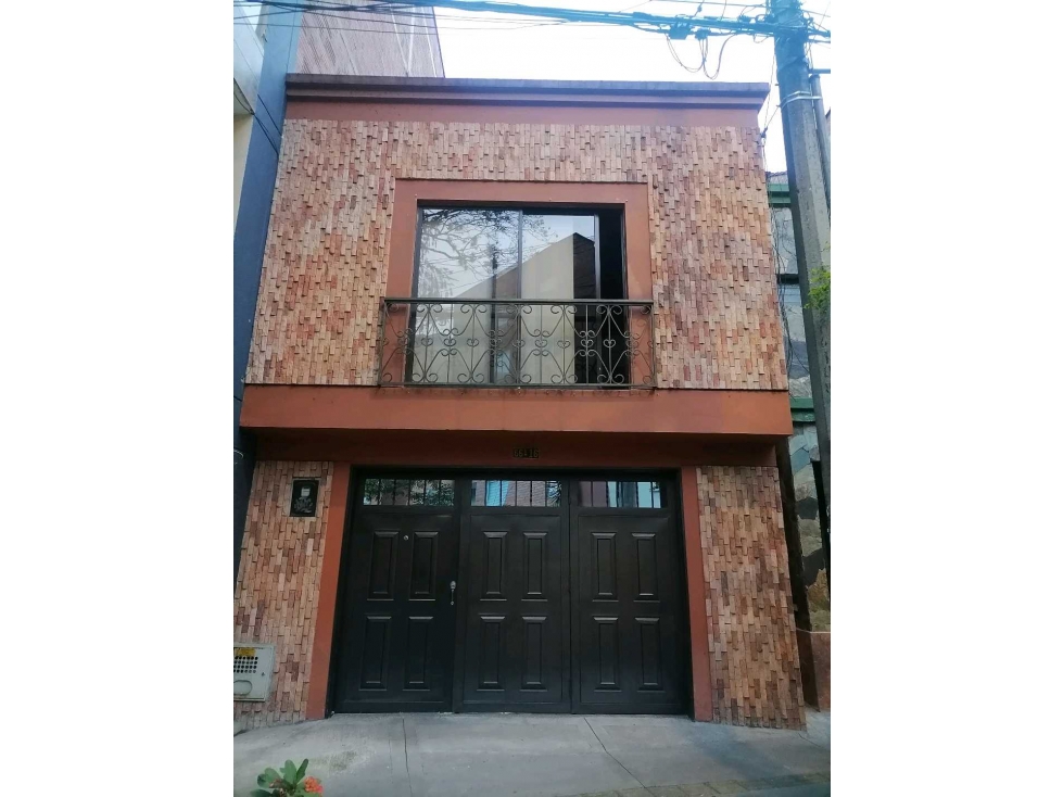 Se vende casa unifamiliar en sabaneta