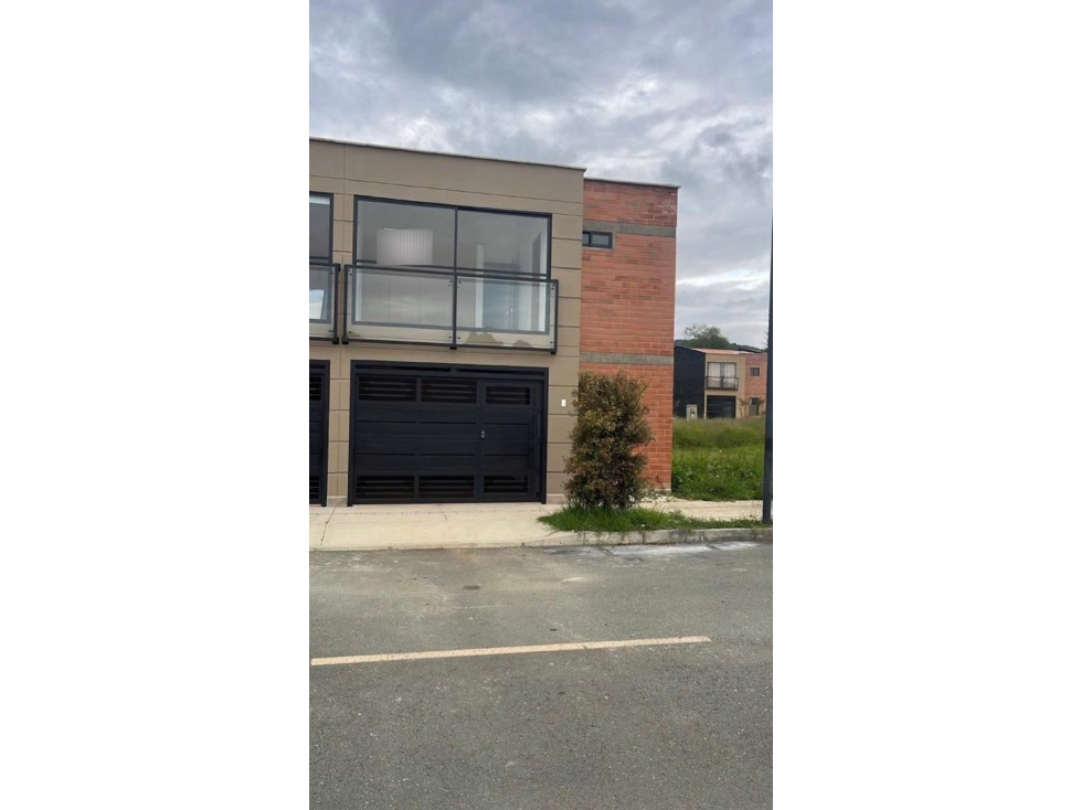 Se vende casa unifamiliar en San Sebastián de Arrayanes, La Ceja