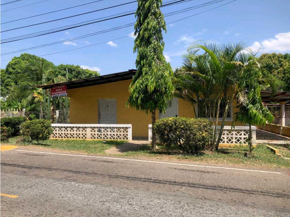 SE VENDE CASA Y TERRENO EN MONTIJO VERAGUAS - 2