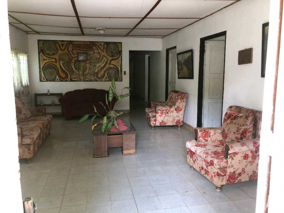 SE VENDE CASA Y TERRENO EN MONTIJO VERAGUAS - 4