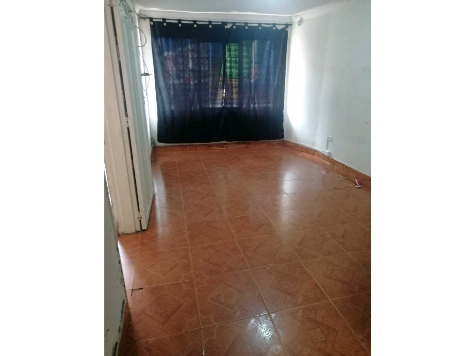 Se vende casa-local niquia cerca centro comercial. — foto 2