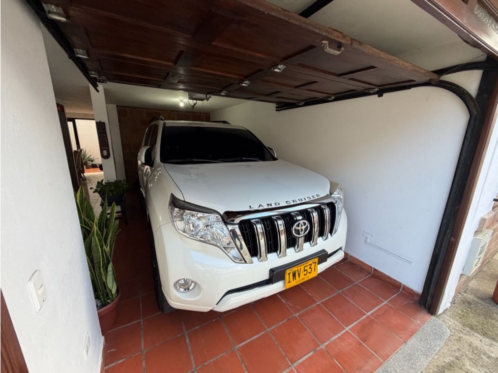 SE VENDE CASAS EN LA CEJA, BARRIO LA FLORESTA TRES NIVELES — foto 2