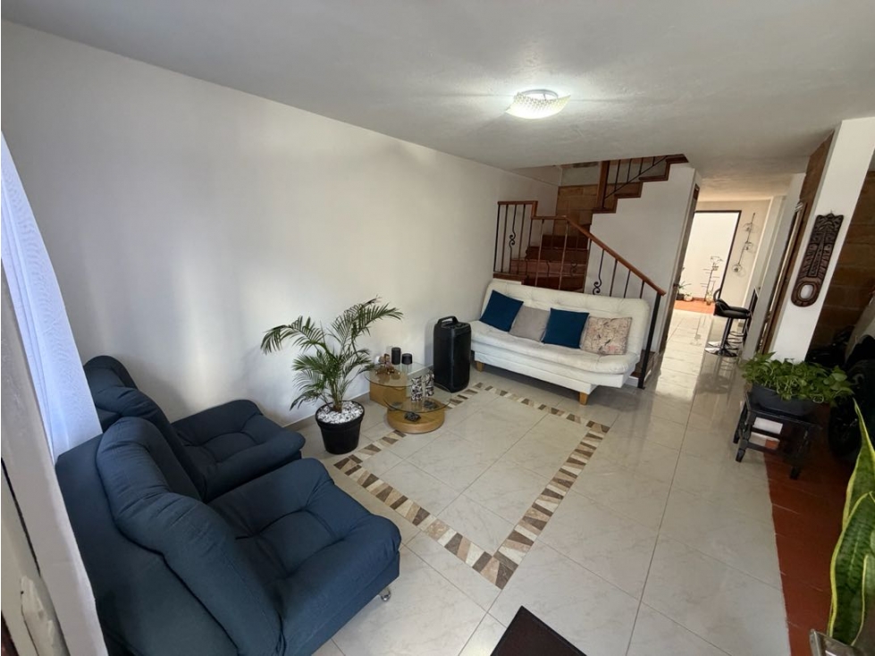 SE VENDE CASAS EN LA CEJA, BARRIO LA FLORESTA TRES NIVELES — foto 3