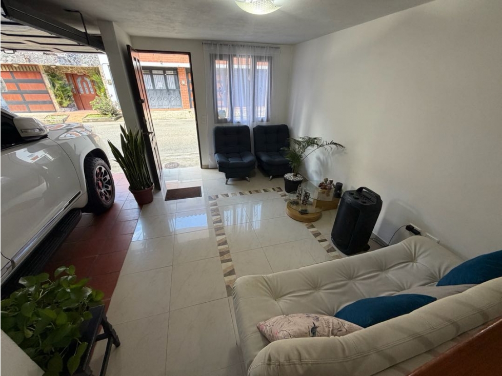 SE VENDE CASAS EN LA CEJA, BARRIO LA FLORESTA TRES NIVELES — foto 5
