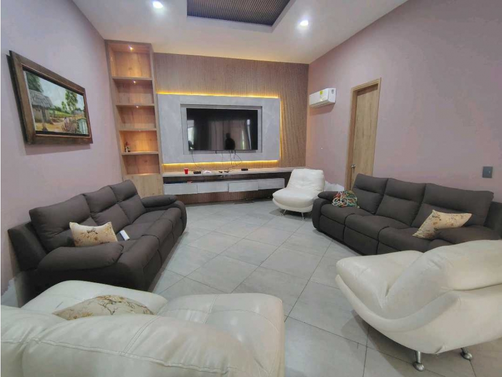 SE VENDE CASI FINCA UBICACIÓN ESTRATÉGICA