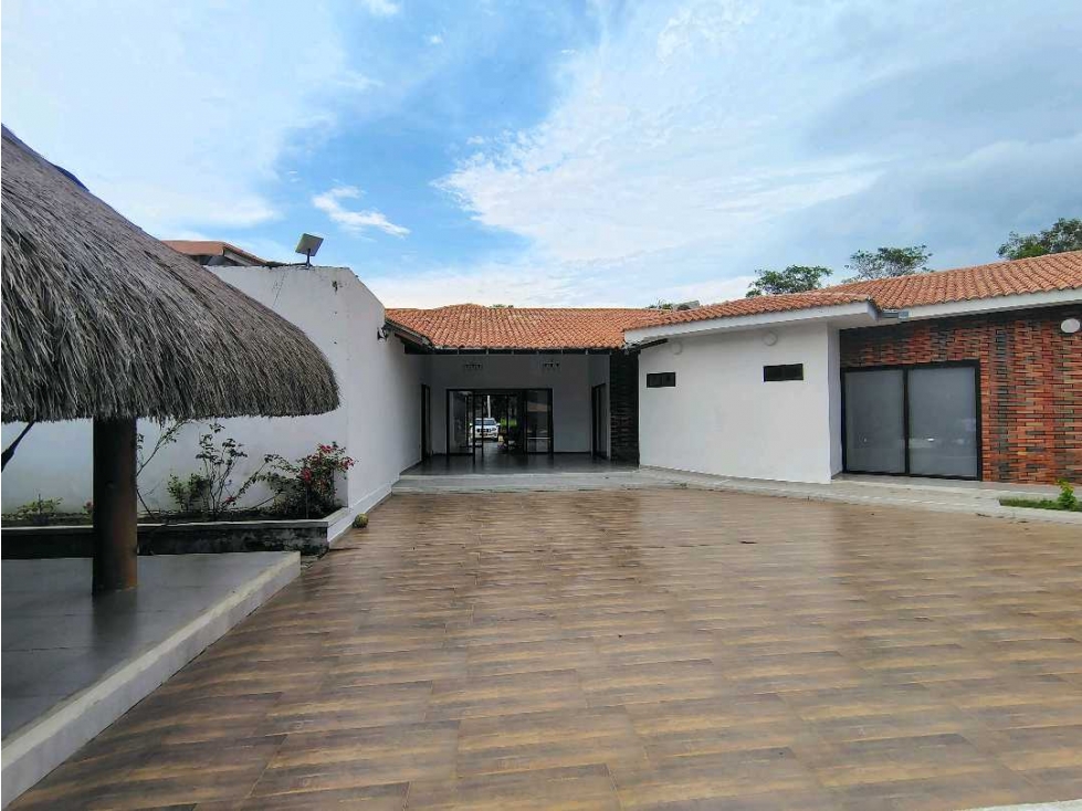 SE VENDE CASI FINCA UBICACIÓN ESTRATÉGICA — foto 3