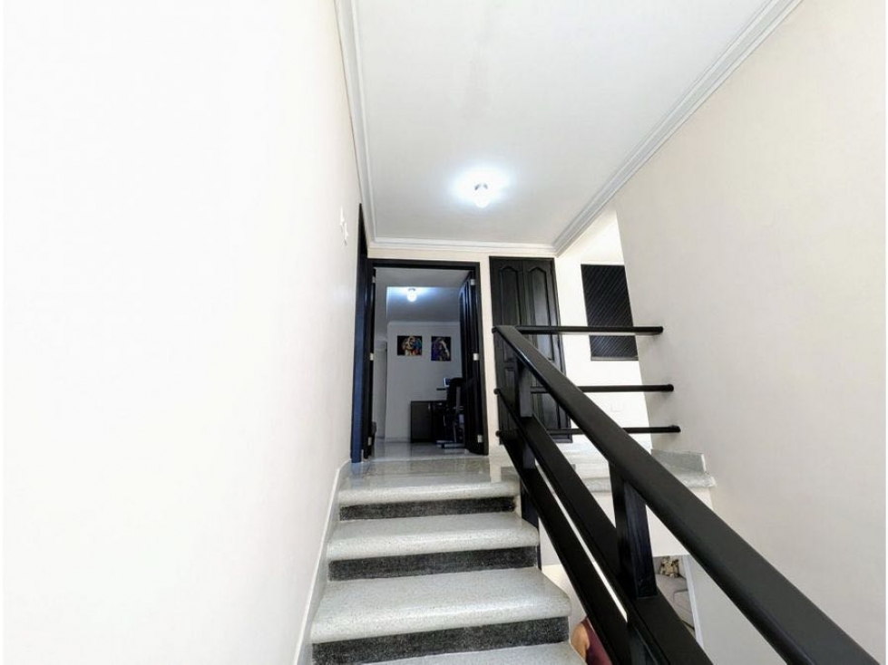 Se vende casi independiente en Villa Santos — foto 6