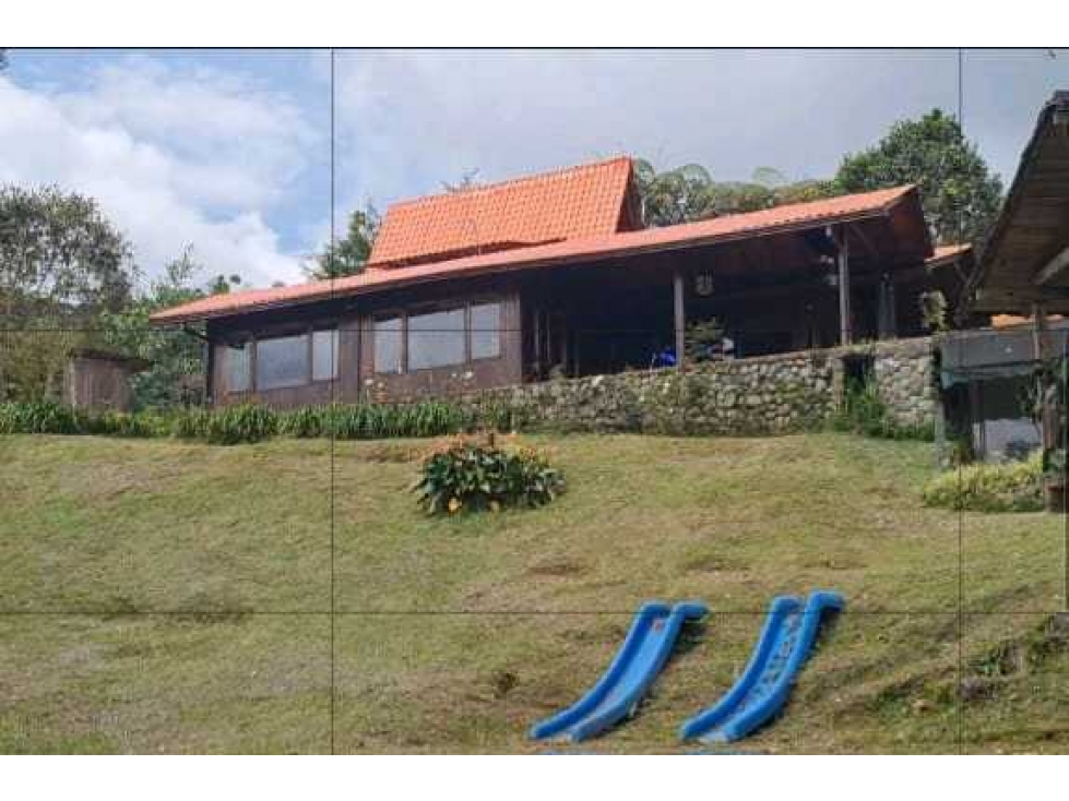 Se vende chalet en la via al Mar Km 29. MHG