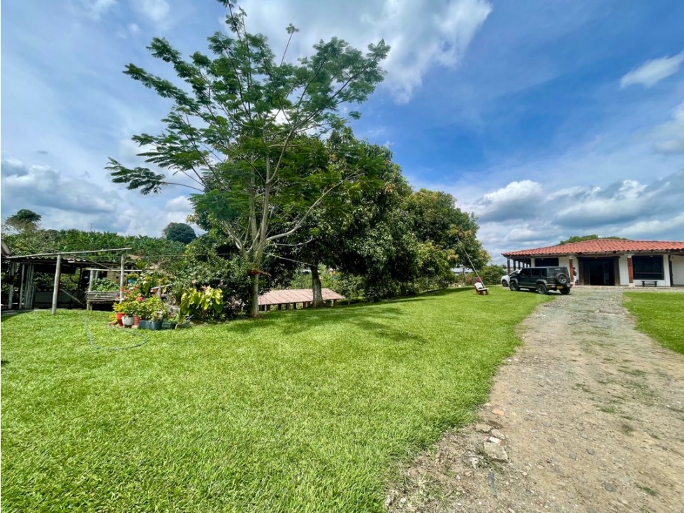SE VENDE CHALET EN PEREIRA VDA 3 ESQUINAS — foto 3