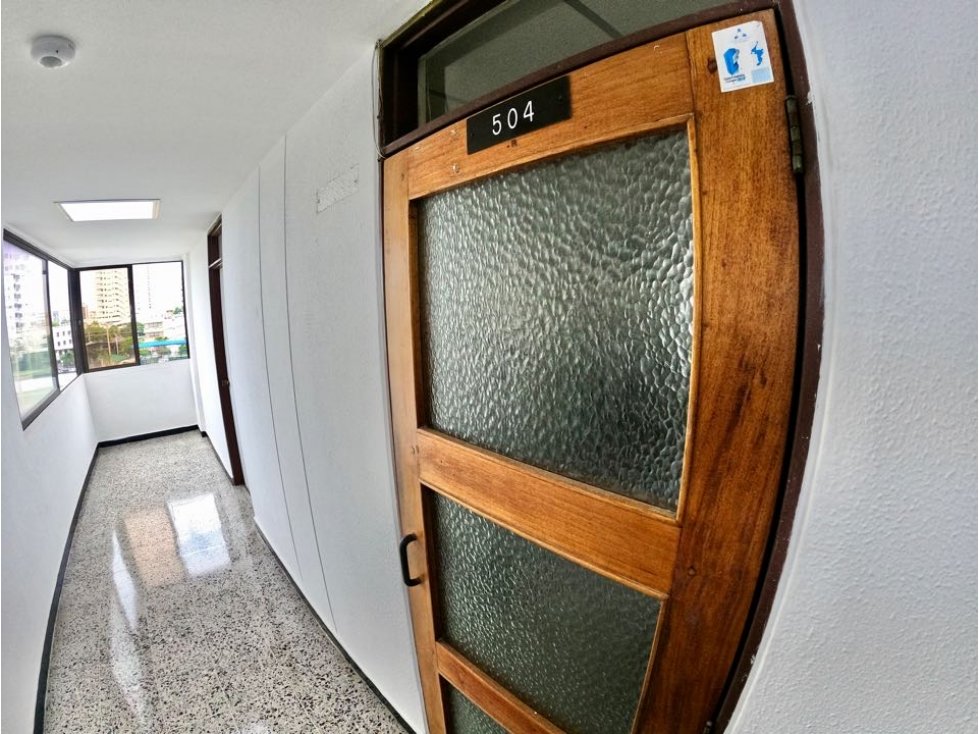 SE VENDE CONSULTORIO EN CENTRO MEDICO BOCAGRANDE