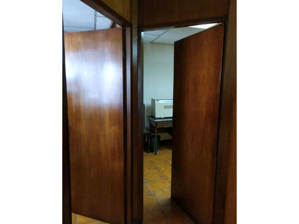 Se vende consultorio medico en edificio Altamirano — foto 6