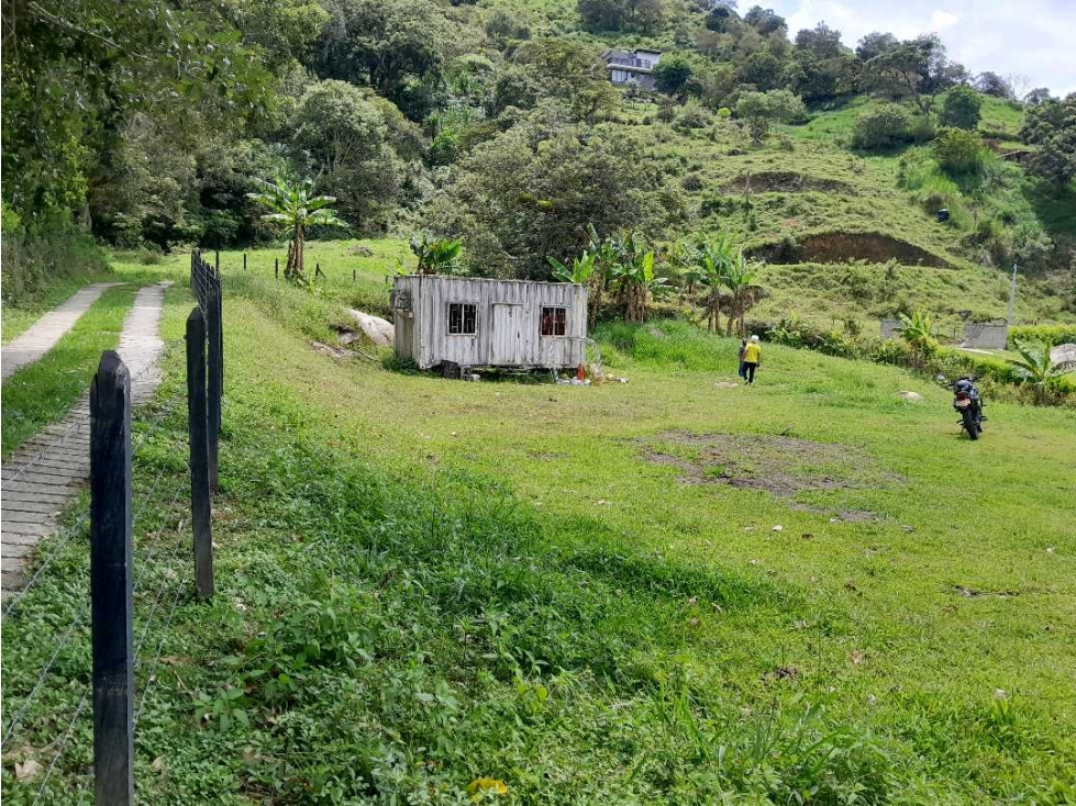 Se vende de 2100m2 en vereda graciano barbosa — foto 3