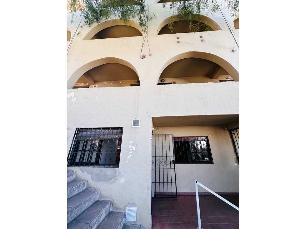 Se vende departamento 2 dorm restaurado a nuevo en Lomas de San Martin