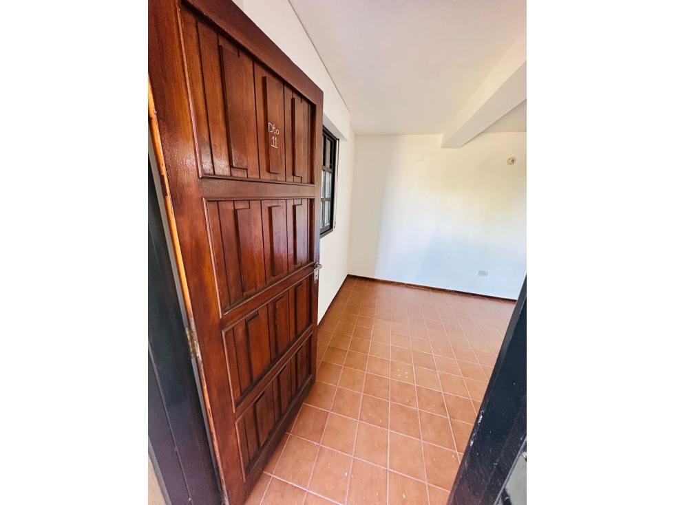 Se vende departamento 2 dorm restaurado a nuevo en Lomas de San Martin — foto 4