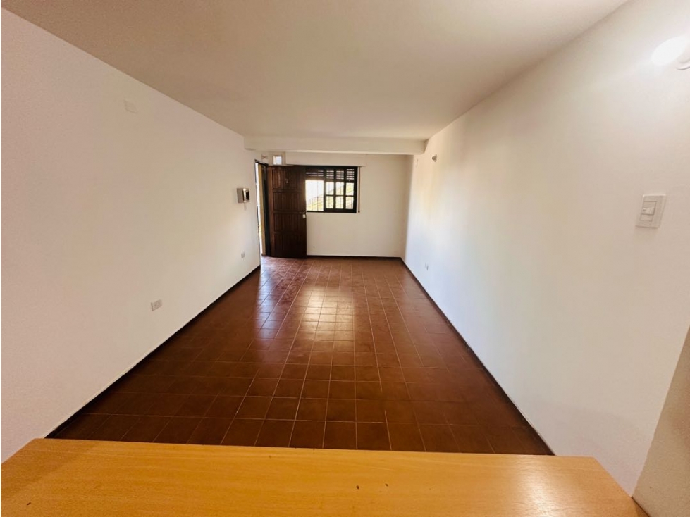 Se vende departamento 2 dorm restaurado a nuevo en Lomas de San Martin — foto 6