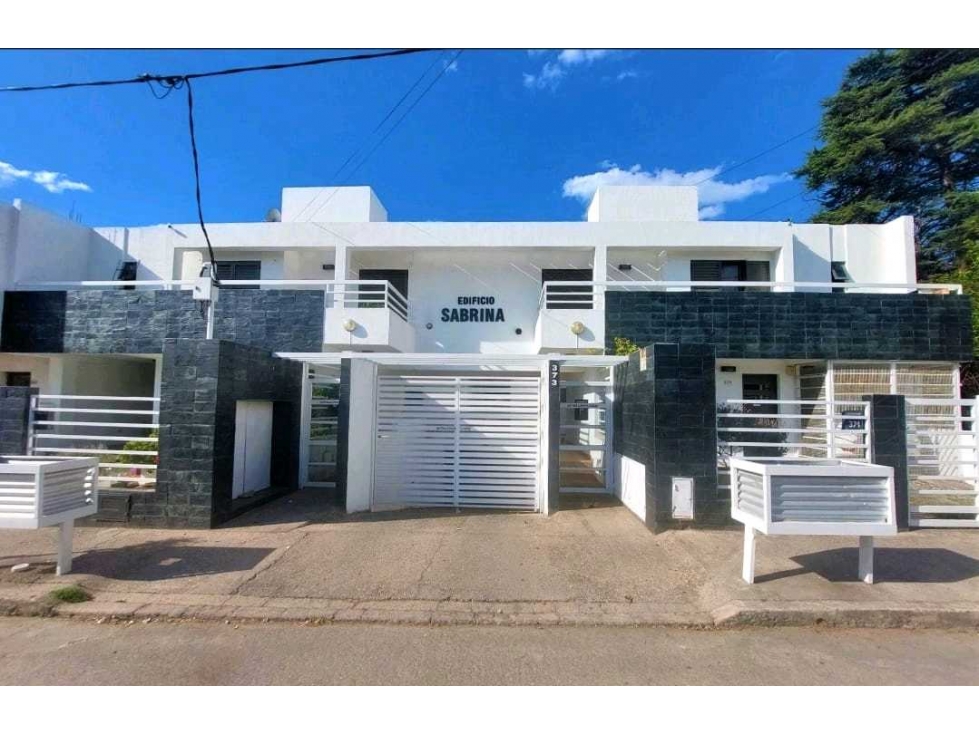 Departamento con cochera en Villa Carlos Paz