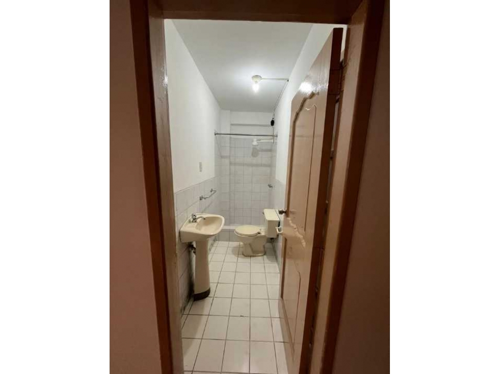 SE VENDE DEPARTAMENTO EN PLANTA BAJA URDENOR 2 - 6