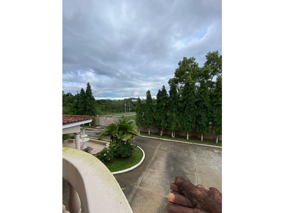 Se Vende amplia casa con piscina en LA CHORRERA , Área Oeste - 3