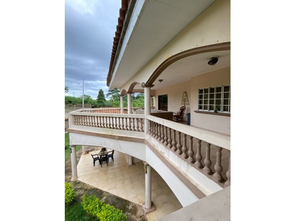 Se Vende amplia casa con piscina en LA CHORRERA , Área Oeste - 5
