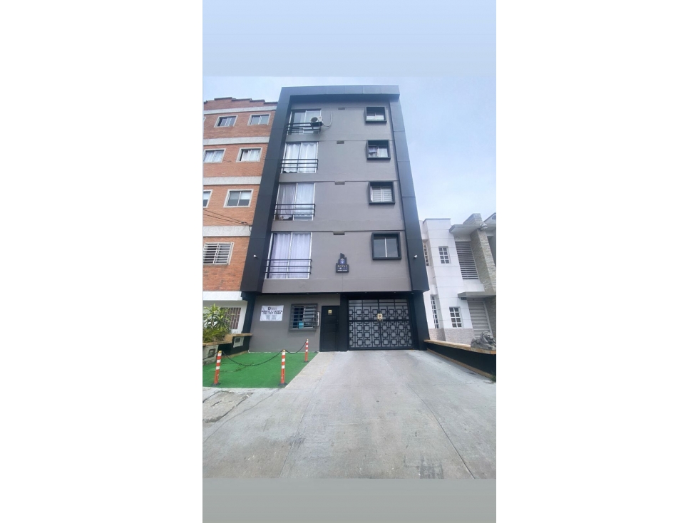 SE VENDE EDICIO EN LA FLORA. NORTE DE CALI 465. - 2