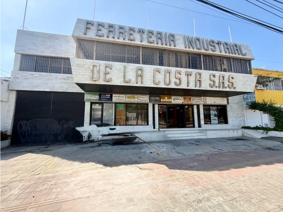 SE VENDE O SE ARRIENDA EDIFICIO COMERCIAL SOBRE LA AV PEDRO DE HEREDIA