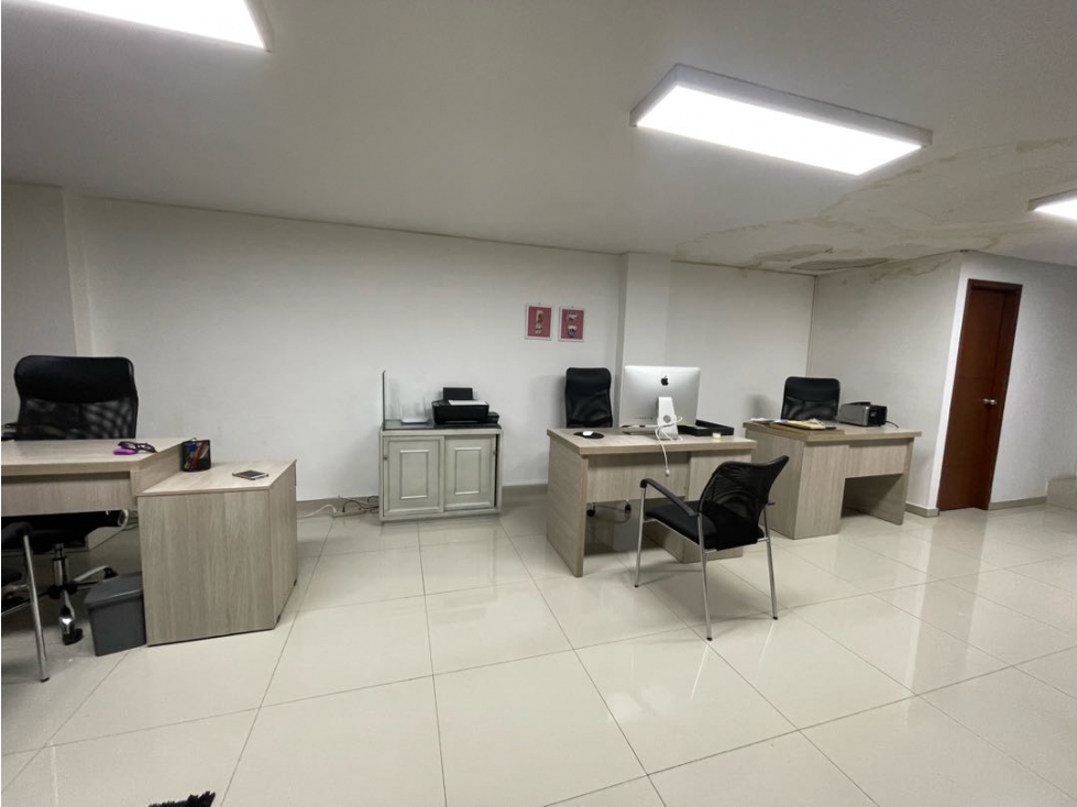 SE VENDE EDIFICIO CON LOCAL COMERCIAL EN ALAMEDA CV — foto 3