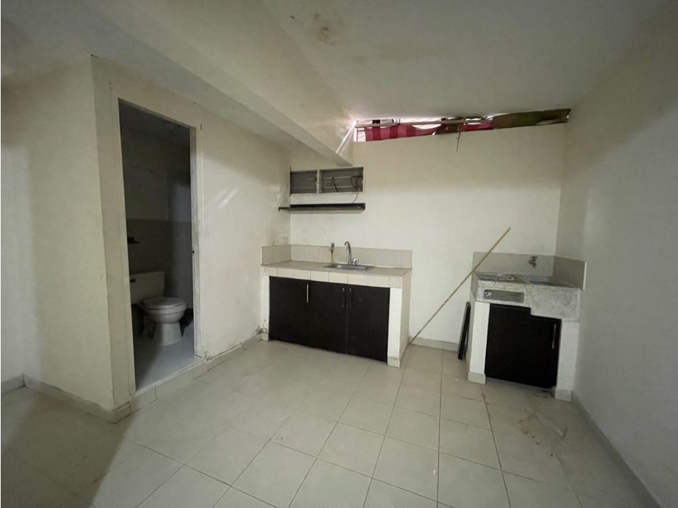 SE VENDE EDIFICIO CON LOCAL COMERCIAL EN ALAMEDA CV — foto 5