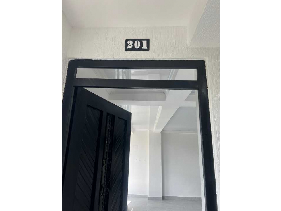 SE VENDE EDIFICIO EN SANTA ROSA DE CABAL - 2