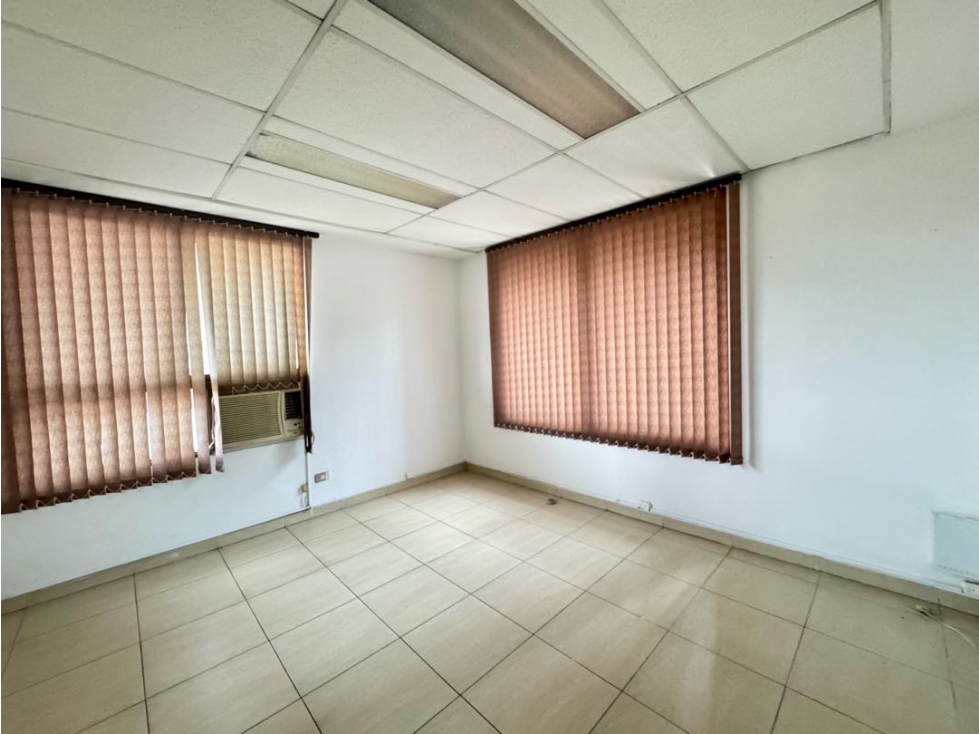 Se vende edificio en Versalles — foto 3