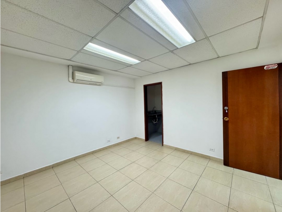 Se vende edificio en Versalles — foto 4