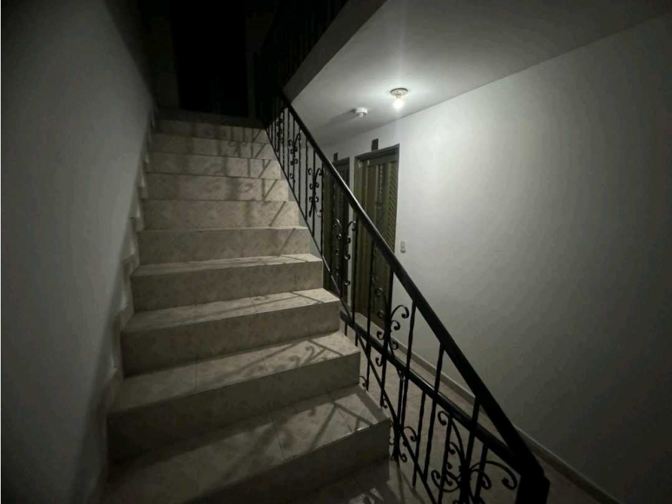 SE VENDE EDIFICIO SECTOR CENTRO — foto 6