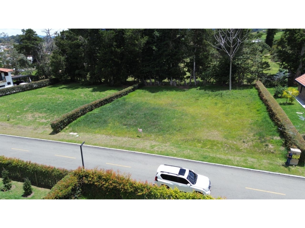 SE VENDE EL LOTE CAMPESTRE EN LA CEJA, CONDOMINIO ALCALA !! - 2
