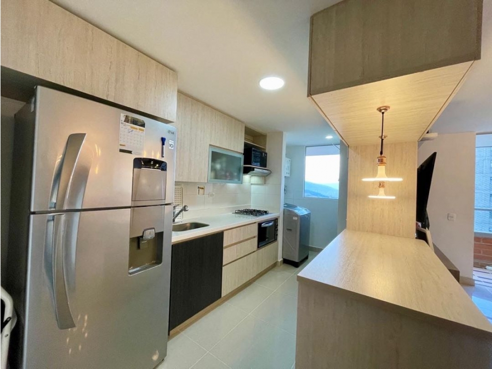 SE VENDE EN SABANETA SECTOR LAS LOMITAS — foto 2
