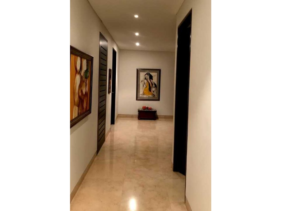 SE VENDE ESPECTACULAR APARTAMENTO EN EL GOLF BARRANQUILLA