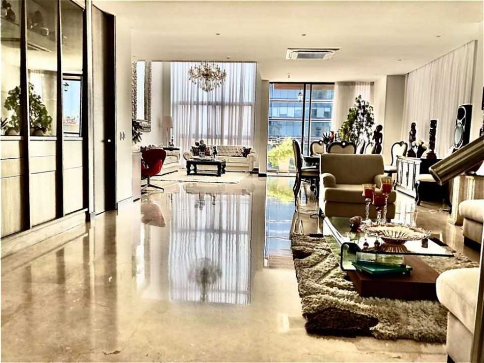 SE VENDE ESPECTACULAR APARTAMENTO EN ALTO PRADO