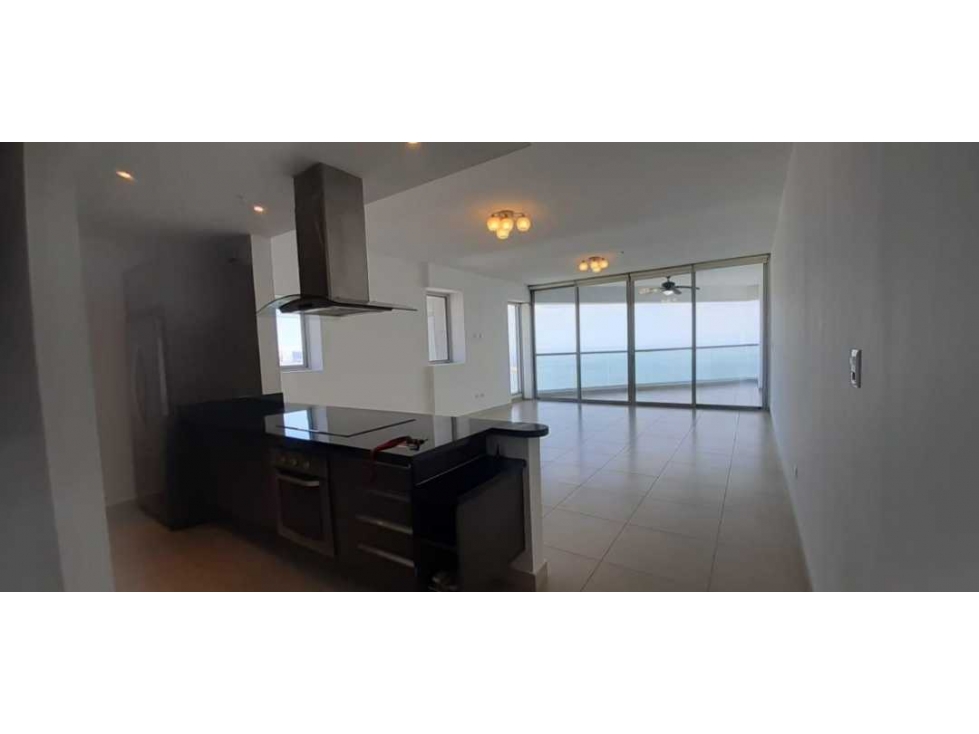 Se Vende Espectacular Apartamento en Avenida Balboa