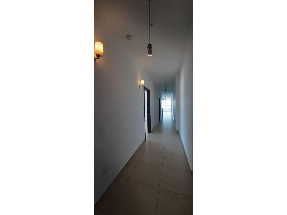 Se Vende Espectacular Apartamento en Avenida Balboa — foto 3