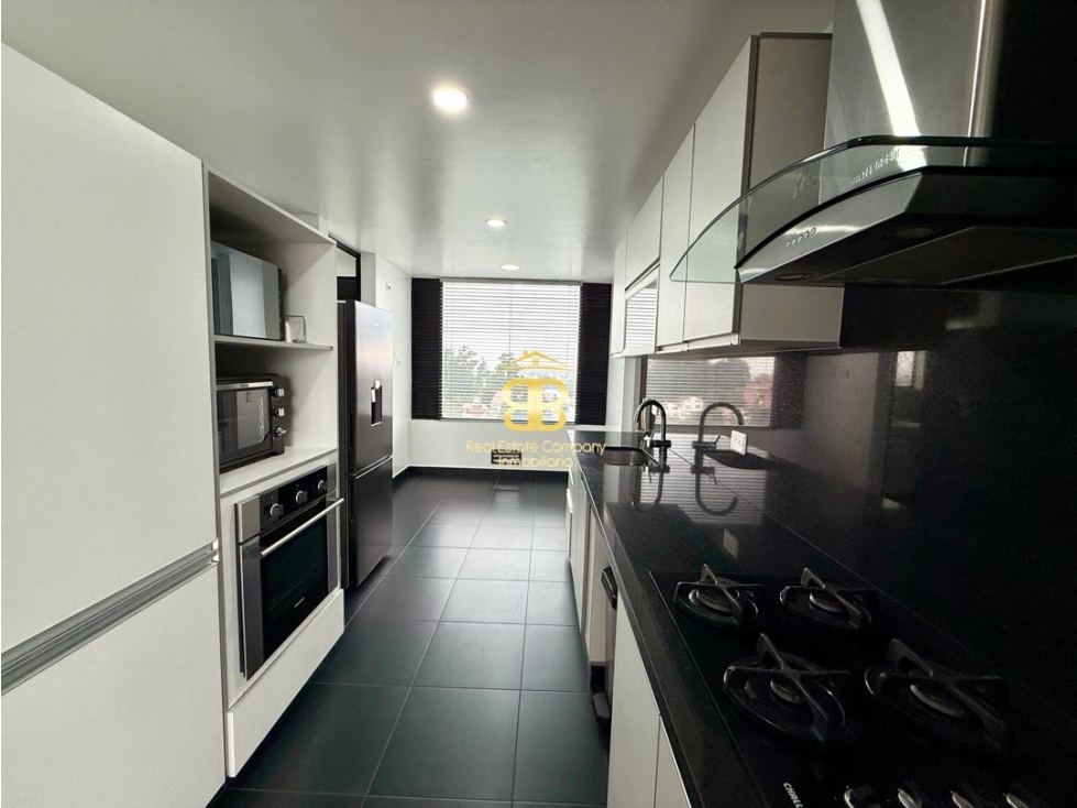 Se vende espectacular apartamento en Reserva de los Lagos — foto 5