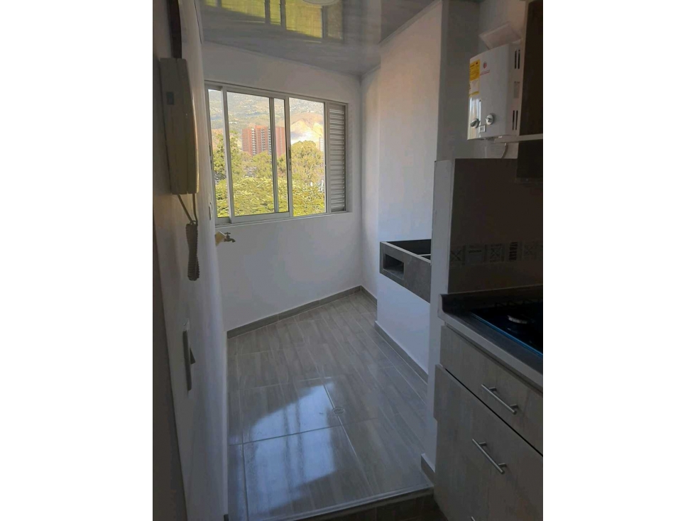 SE VENDE ESPECTACULAR APARTAMENTO EN SANTA ANA BELLO — foto 2