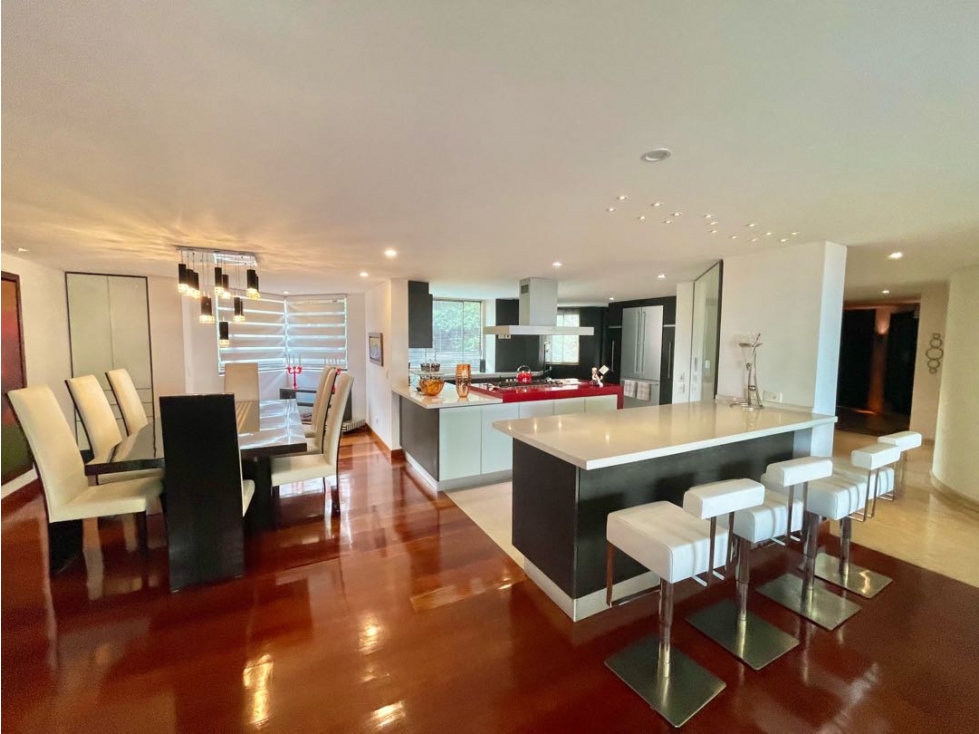 Se vende espectacular Apartamento en Rosales