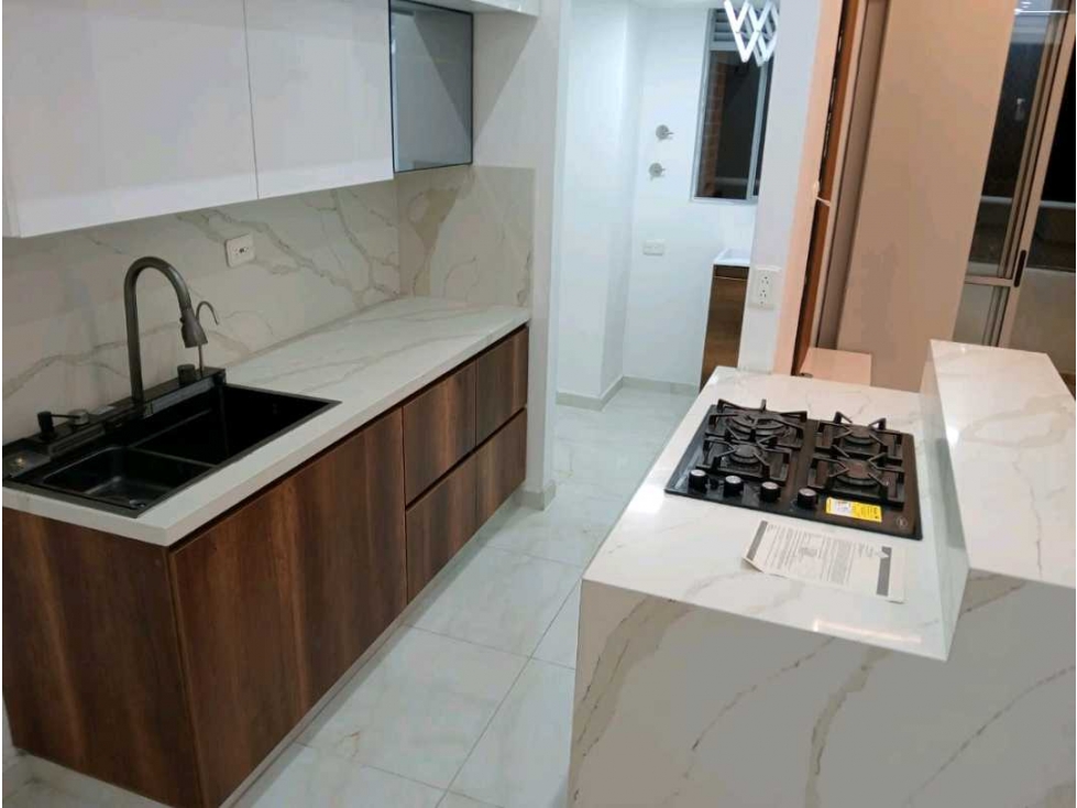 SE VENDE ESPECTACULAR APARTAMENTO EN UNIDAD OCEANA CIUDAD FABRICATO — foto 2