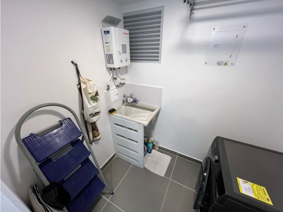 SE VENDE ESPECTACULAR APARTAMENTO EN LA AV CENTENARIO — foto 5