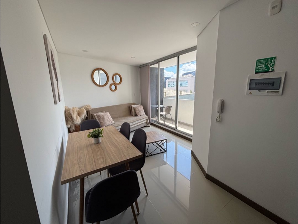 SE VENDE ESPECTACULAR APARTAMENTO AMOBLADO EN CLUB HOUSE — foto 3